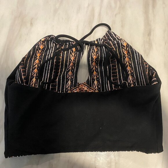 Zephyr Reversible Keyhole Top - Wolven - Picture 4 of 5